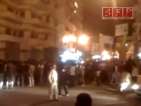 Jableh protest at night Syria part 4 2011 مظاهرة جبلة ليلا جزء 4 في 1 4