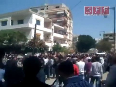 مظاهرة جبلة الجمعة 8-4-2011 الثورة السورية