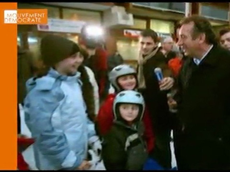 CLIP BAYROU 2012