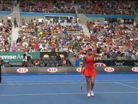 Schiavone out, Clijsters & Wozniacki through