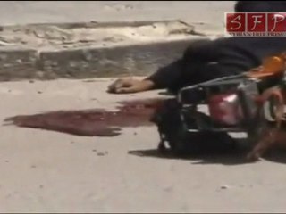 أم وولدها تم قتلهم من قبل الشبيحة في درعا 27-4-2011