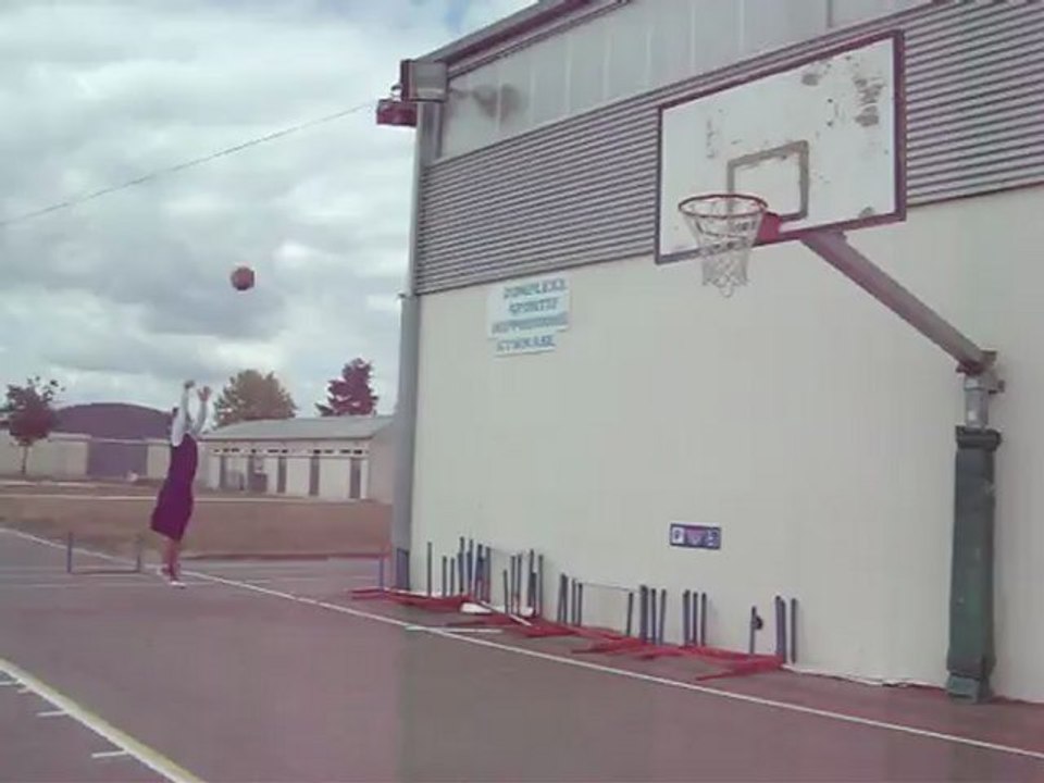 Un petit Trois points ;)