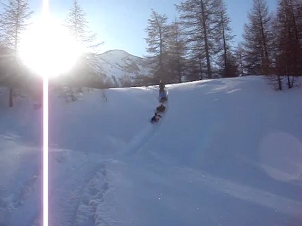 MOV09000