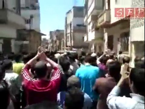 جنازة الشهيد د.ظافر الكيالي الرفاعي حمص 7-5-2011