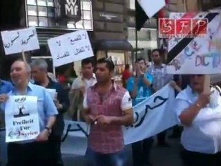 شباب الثورة في العاصمه النمساوية 22-5-2001