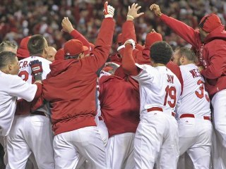 Obama Calls 2011 Cardinals Greatest Comeback Team in Baseball