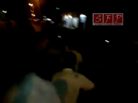 تكبيرات أهالي ناحة بداية جمعة حماة الديار 27\26-5-2011