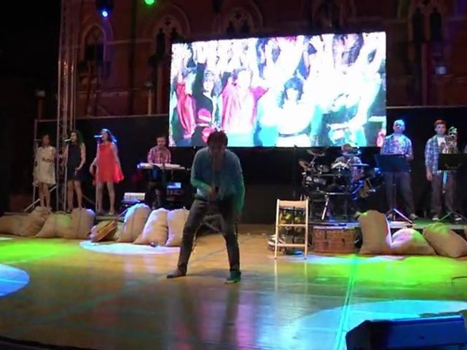 Uh...Uh... - Il Re degli Ignoranti 2011 - Tributo Adriano Celentano