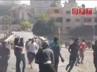 اطلاق النار على المتظاهرين امام الحزب في حماه 3-6-2011
