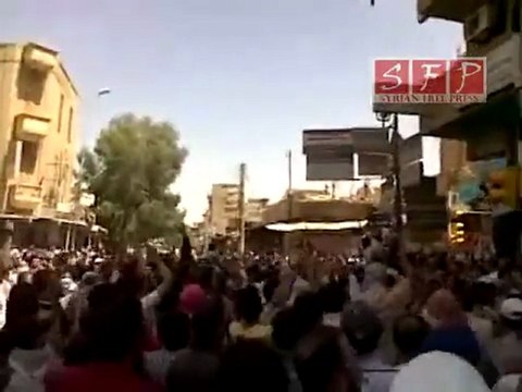 ساحة الحرية دير الزور 55 ألف متظاهر 10-6-2011