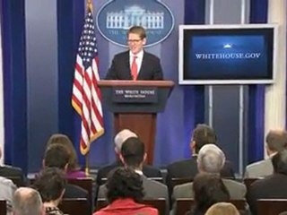 Romney under pressure to release tax records