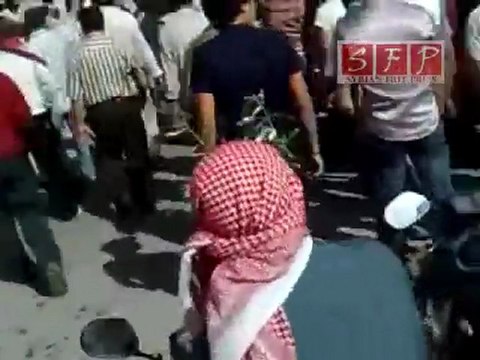 مظاهرة ادلب جمعة العشائر تسقط الجامعة العربية 10-6-2011