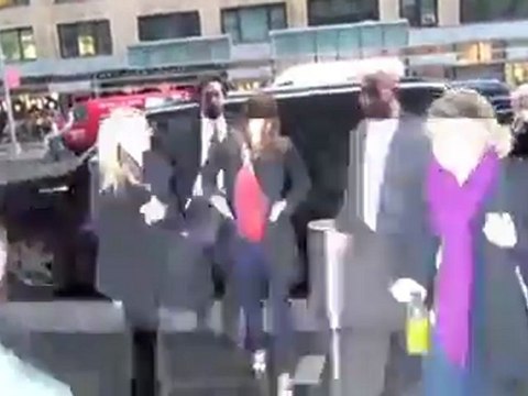 SNTV - Jessica Alba Shows Off Her True Colours