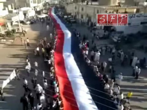 درعا الجيزة تجمع اهالي القرى الشرقية بمظاهرة ضد النظام