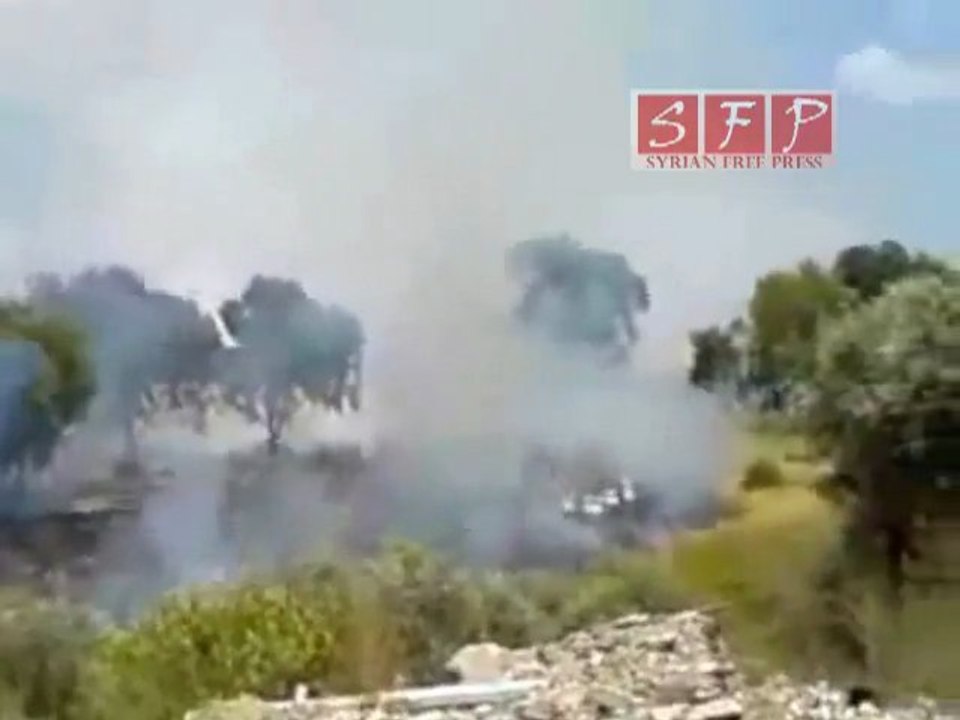 بانياس الأمن يحرق مقبرة لإخفاء جرائمه 25-6-2011