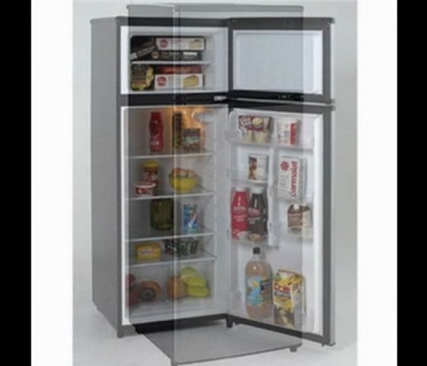 Avanti RA752PST Top-Freezer Refrigerator Platinum Finish