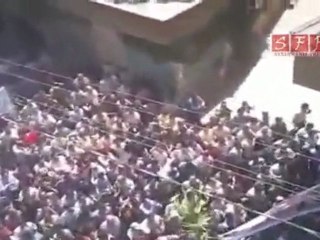 مظاهرة حرستا آلاف المتظاهرين في تشيع شهداء حرستا