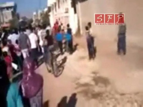 درعا مظاهرة نسائية في مدينة جاسم جمعة ارحل 1-7-2011