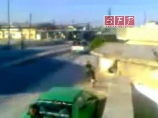 إدلب كفرومة سيا رات الشبيحة وسط كفرومة 6-7-2011