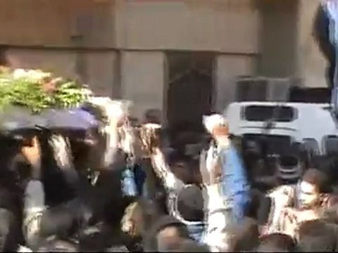 فري برس حمص باباعمروتشييع الشهيد البطل محمد الشيخ 4 12 2011