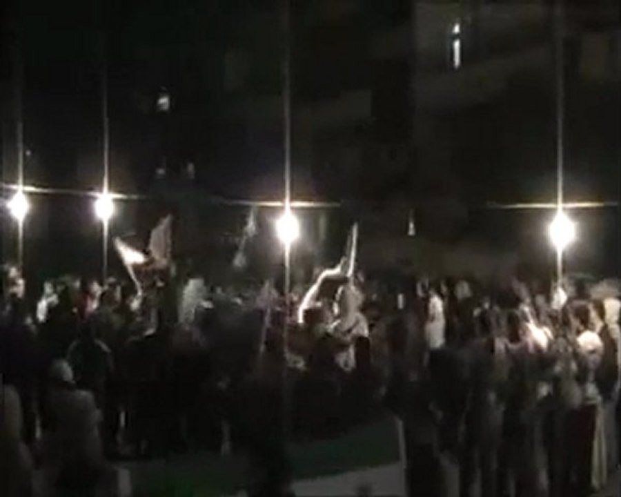 فري برس   حمص القصور مسائية أبطااال القصور رغم الارهاب المفروض على الحي ونصرة للاحياء المحاااصرة 5 12 2011