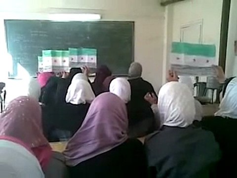 فري برس معضمية الشام مظاهرة حرائر معضمية الشام الأسد لوين والبوطي لوين 05 12 2011