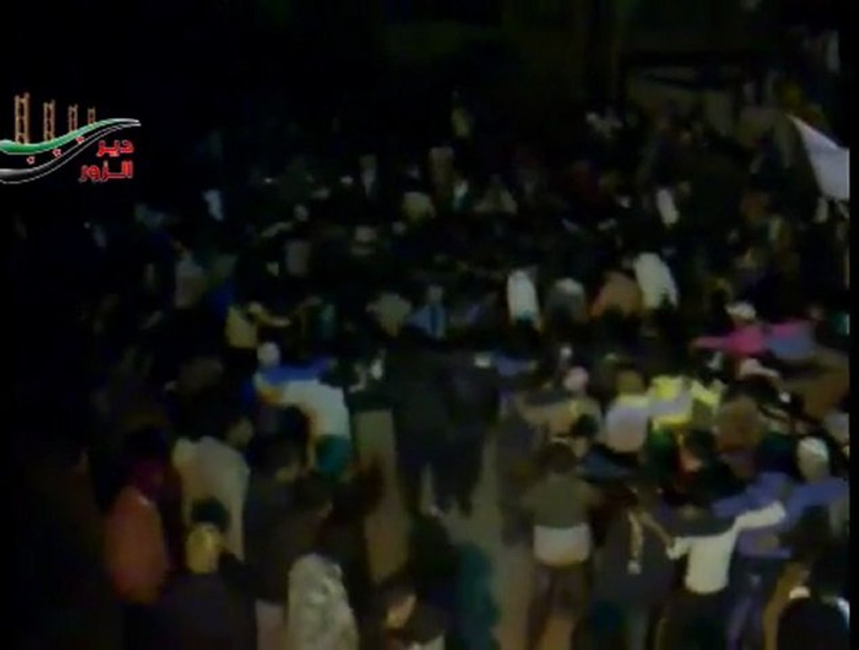 فري برس   دير الزور القورية المظاهرات المسائية 6 12 2011