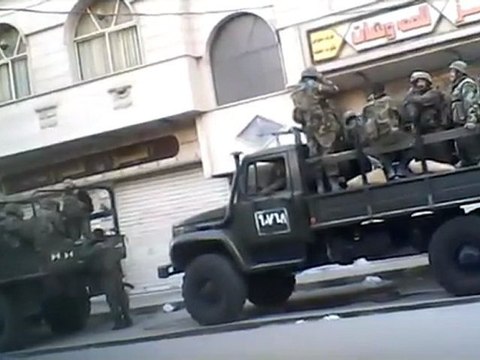 فري برس ريف دمشق سقبا كتائب الأسد في المدينة 06 12 2011