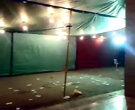 فري برس ريف دمشق دوما خيمة عزاء الشهيد ضياء الرز بعد اقتحامها 6 12 2011