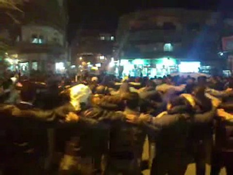 فري برس ريف دمشق زملكا مظاهرة مسائية حاشدة نصرة لحمص 6 12 2011 ج1