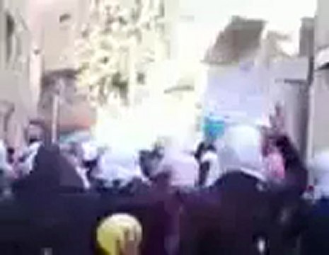 فري برس الطالبات الحرائر التل 7 12 2011