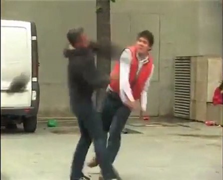 Fight de mecs bourrés