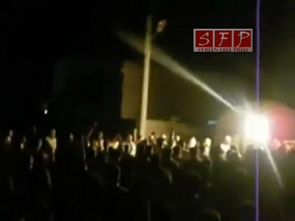 ادلب   سرمين مجلس عزاء الشهيد زياد عمر حصوة 1 8 2011