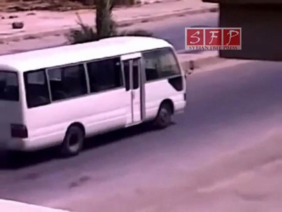 حمص - البياضة دخول ساريات الامن والشبيحة الى الحي 31-7-2011