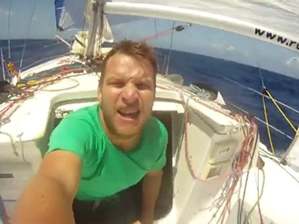 L'étape 2 et l'échouage de Renaud Mary sur la Mini Transat 6.50 2011