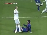 CLASICO : Pepe marche sur la main de MESSI ! (18.01.2012)