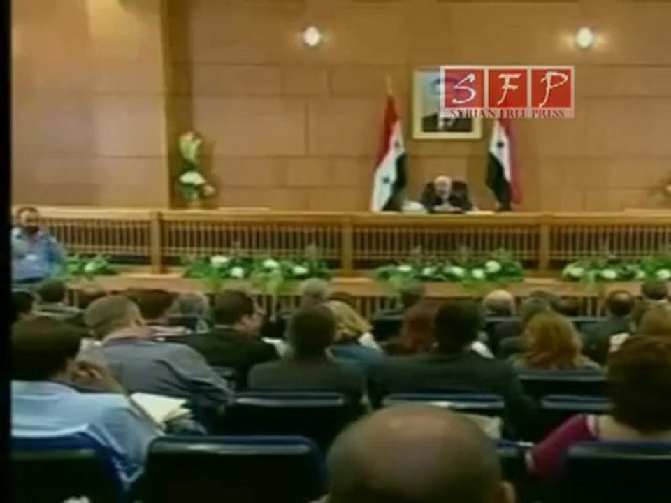 اليوم أكثر من 50 قتيلاً في اجتياح دير الزور وحماة 07 08   الجزيرة 7 8 2011