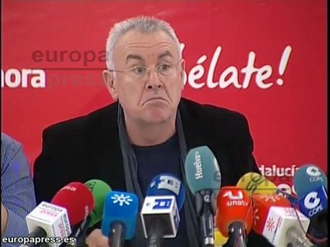 IU: Montoro tiene matricular en asfixiar a CC.AA