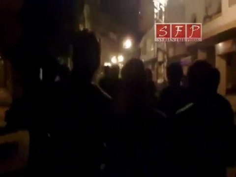 أحرار معضمية الشام ما منركع إلا لله في مظاهرة بعد صلاة الفجر 10 8 2011