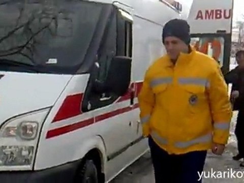 Ambulans Yolda Böyle Kaldı