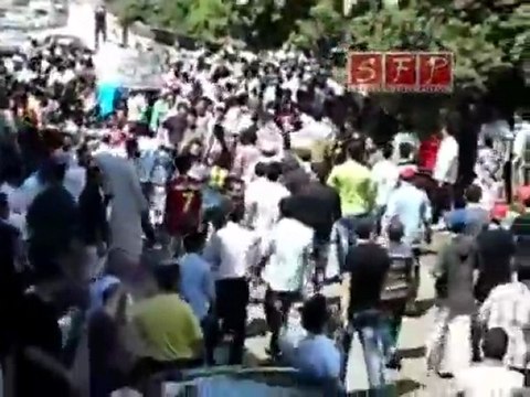 مظاهرة كبيرة حمص الغوطة في جمعة لن نركع إلا لله 12-8-2011