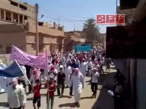 دير الزور مدينة الميادين - جمعة لن نركع إلا لله 12-08-2011