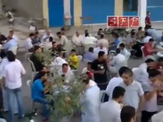 إدلب - بنش  مائدة الرحمن في ساحة التحرير 12-8-2011