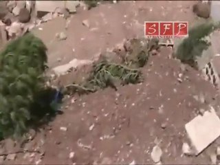 منظر مهيب لقبور شهداء مجزرة بابا عمرو 10-8-2011