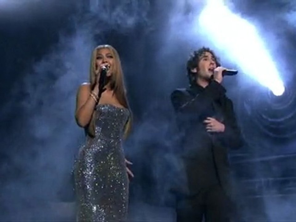 Beyoncé & Josh Groban - Believe @ Oscars 2005
