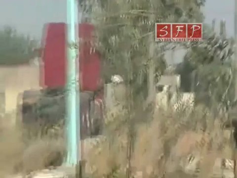 فري برس | حمص تلبيسة حواجز الجيش والدبابات 14-8-2011