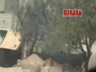 فري برس | تلبيسة حواجز جديدة بعد سحب قسم منها 14-8-2011