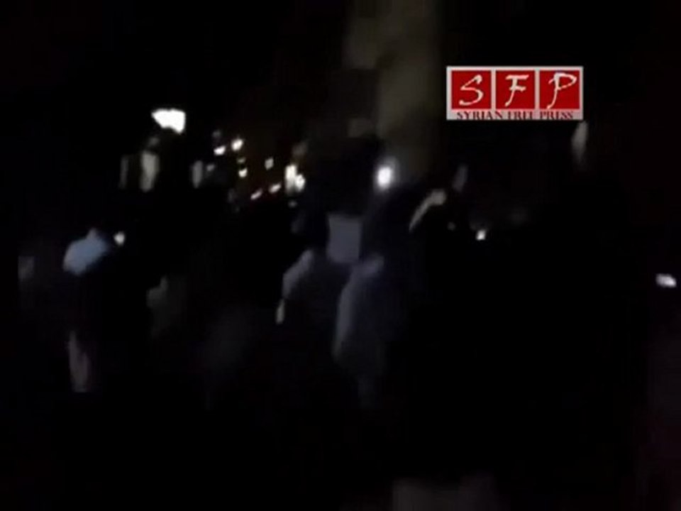 فري برس | حلب مظاهرة ابطال الصاخور 13-8-2011