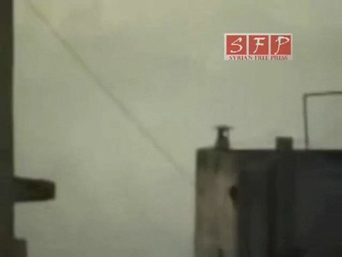 فري برس- اللاذقية - إطلاق نار و انفجارات في الرمل 15-8-2011