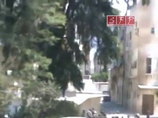 حماة سيارة الموت  التي تحمل الامن والشبيحة والتي اقتحمت احياء حماه16 8 2011